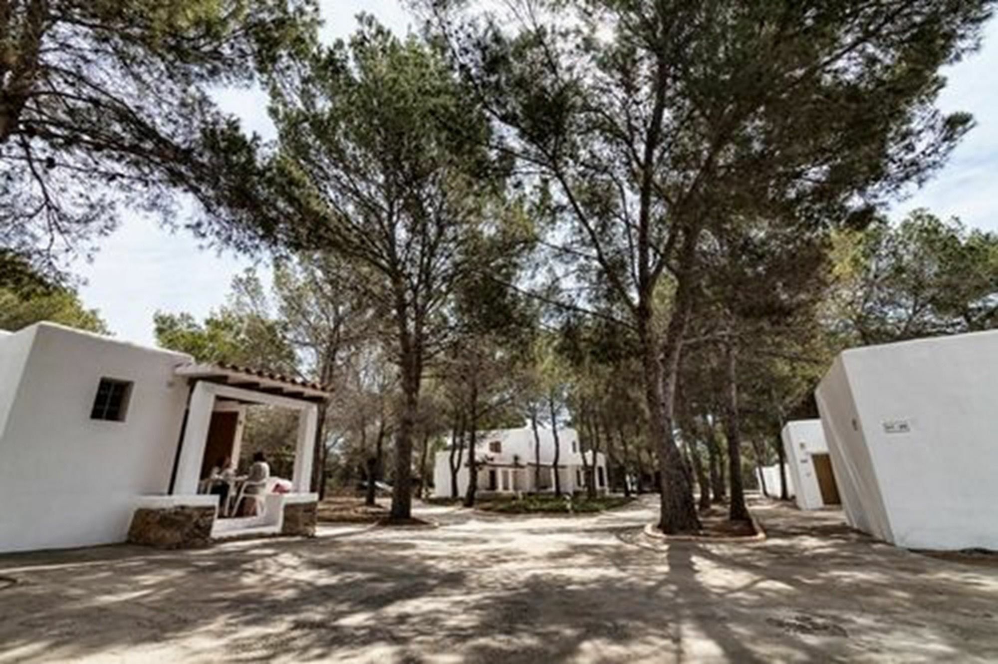 Bungalows Es Pins - Emar Hotels Плая Мигхорн Екстериор снимка